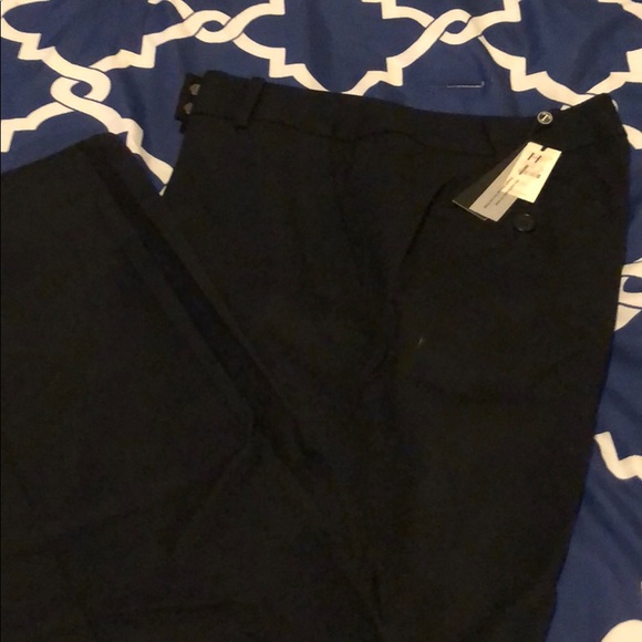 Dress pants - Picture 2 of 3